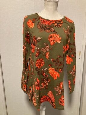 Olive Green Floral Long Sleeve Tee - Women's Casual Top
